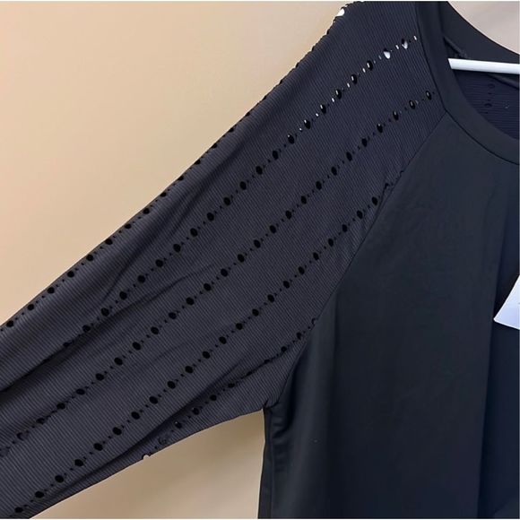 Fabletics Shelby Black Athletic Top Size 2X - Picture 6 of 8